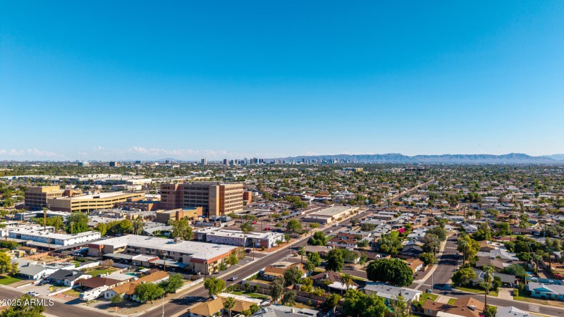 Close to Abrazo Hospital Central Campus