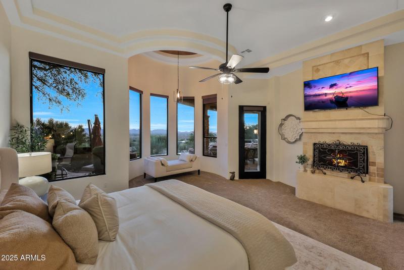 Sitting Area off Primary