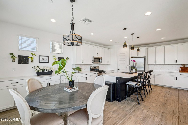 Kitchen and Kitchenette