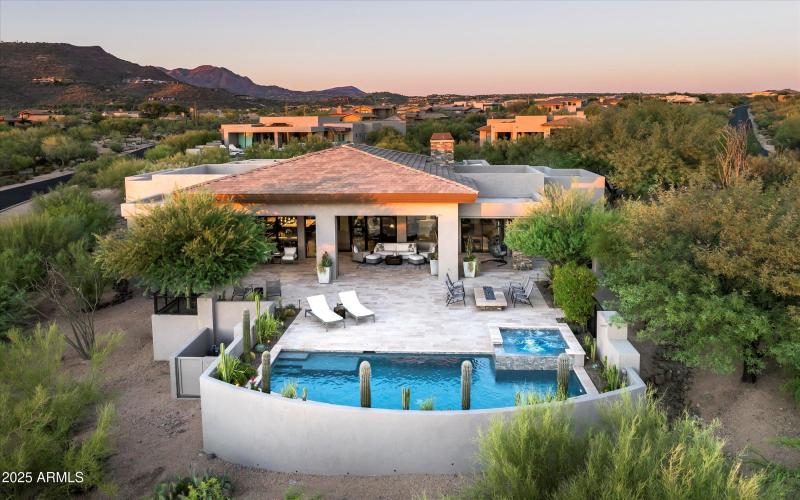 Desert Mountain Luxury Living