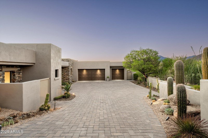 Autocourt to Garages