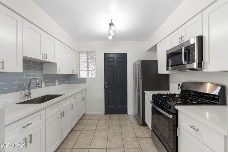 11-web-or-mls-DSC00437