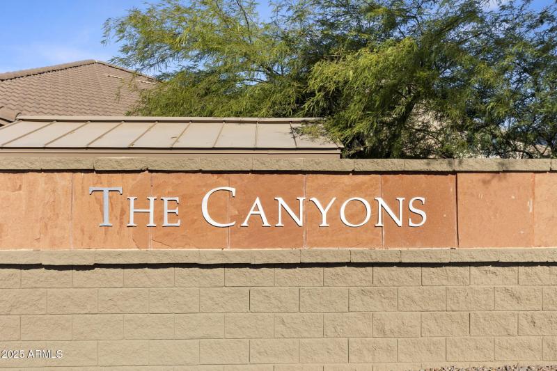 116-web-or-mls-43213-n-vista-hills-dr