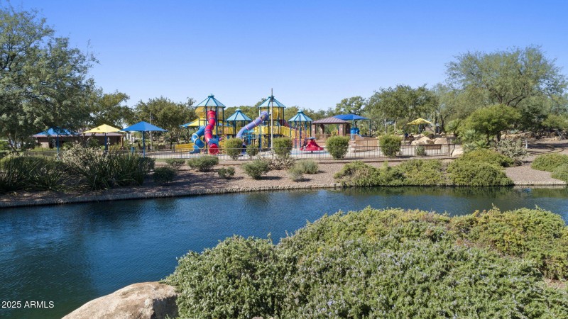 46-web-or-mls-43213-n-vista-hills-dr