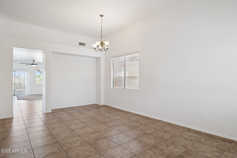 2-web-or-mls-43213-n-vista-hills-dr