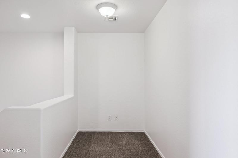 12-web-or-mls-43213-n-vista-hills-dr