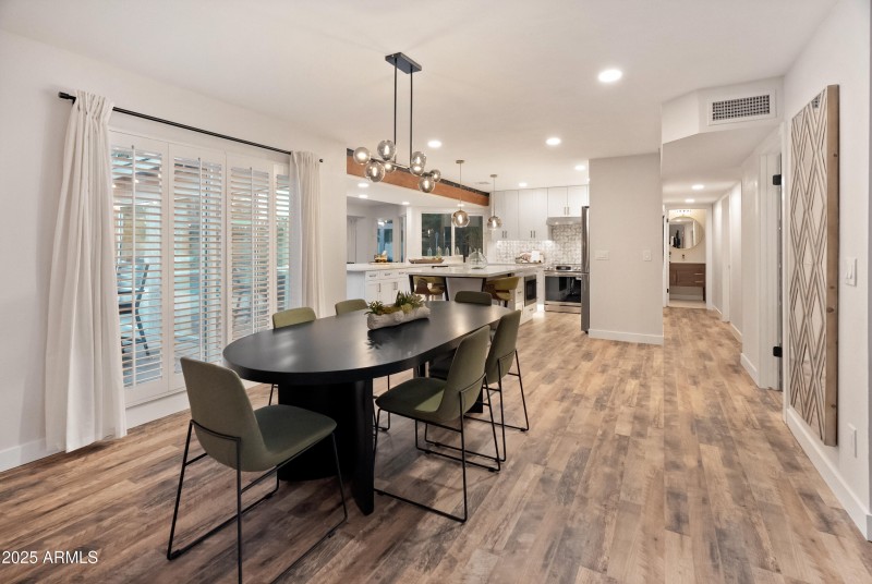 6504 W Corrine Dr (twilight)-17