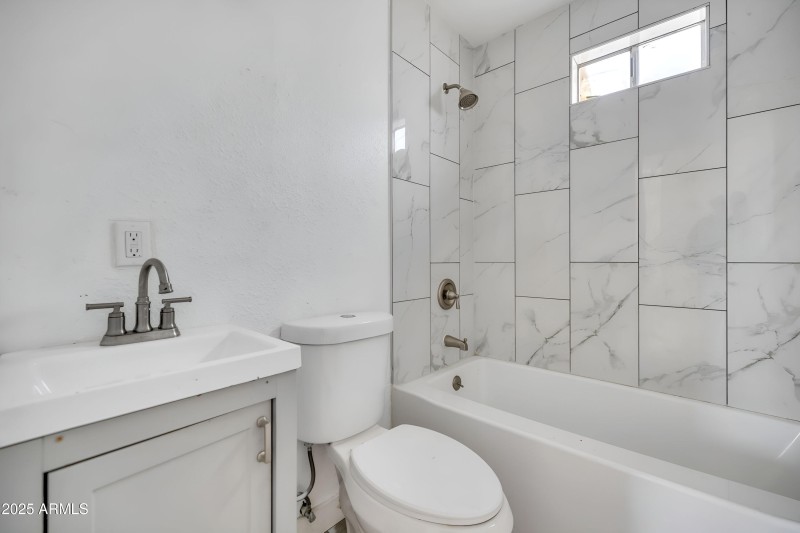 23-web-or-mls-QPT Photo - MAP_7326