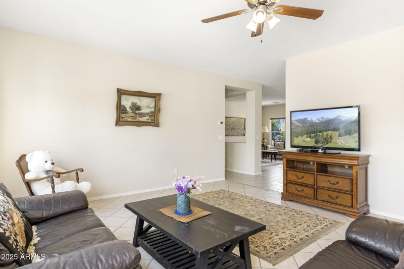 9025 S 6th St Phoenix - 280