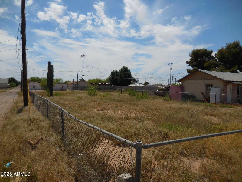 20150423221227359192000000-o