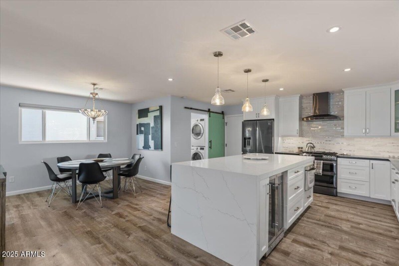 11-Kitchen and Dining