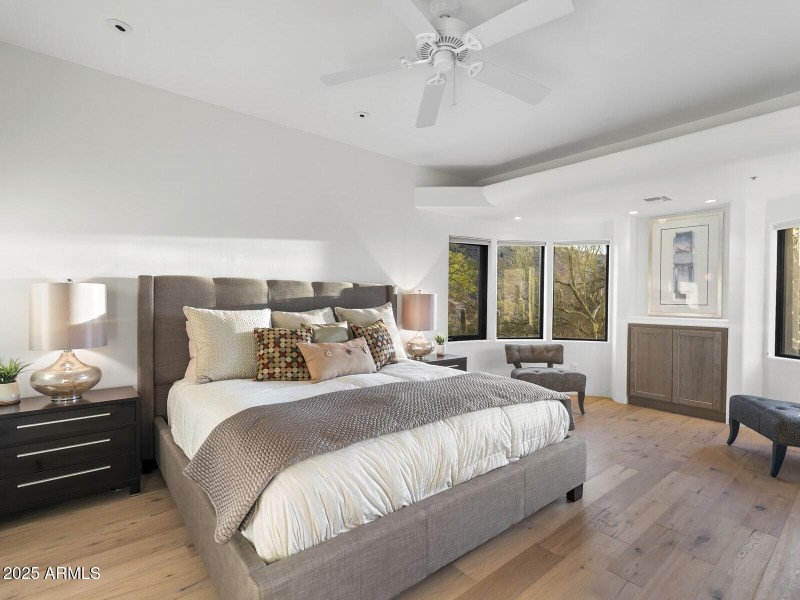 121_Guest House Bedroom