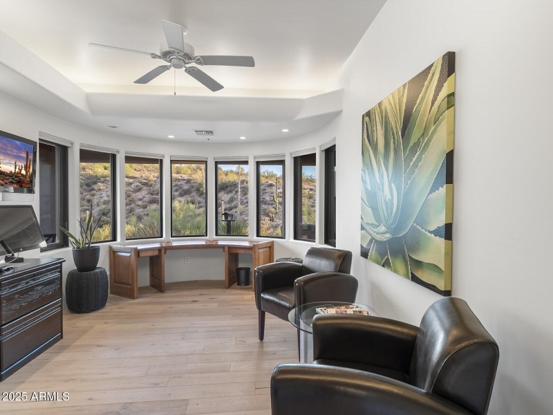 124_Guest House Bedroom Office