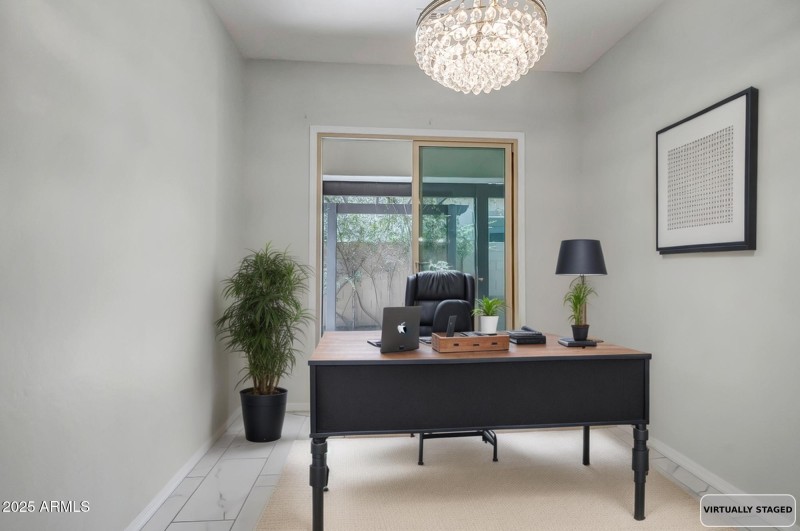 FLEX SPACE OFF GREAT ROOM