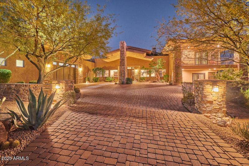 Front Elevation_Garage_Dusk.2 a