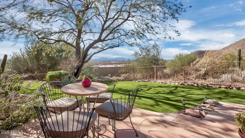 Side Yard off the casita