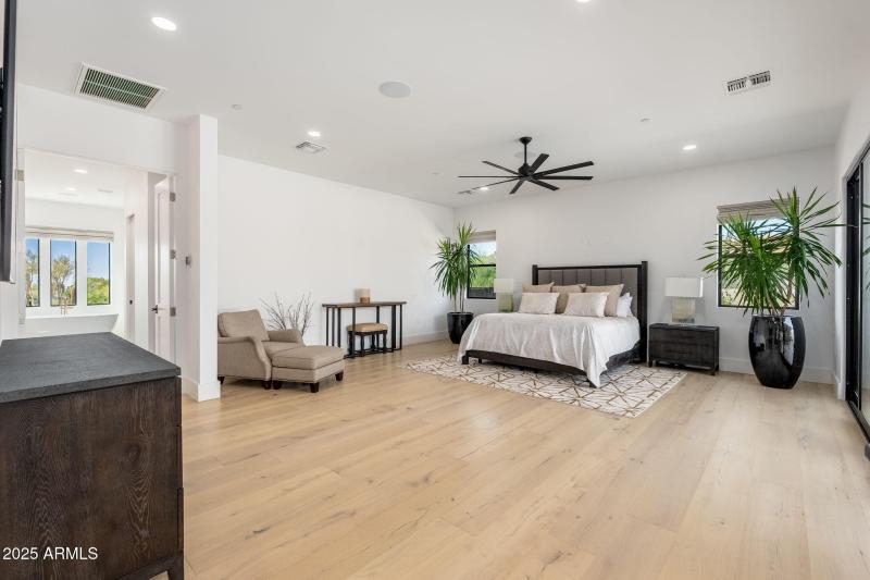 10160 E Saddle Horn Trl