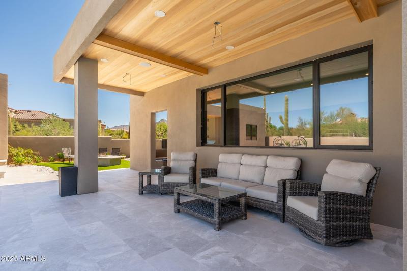 10160 E Saddle Horn Trl