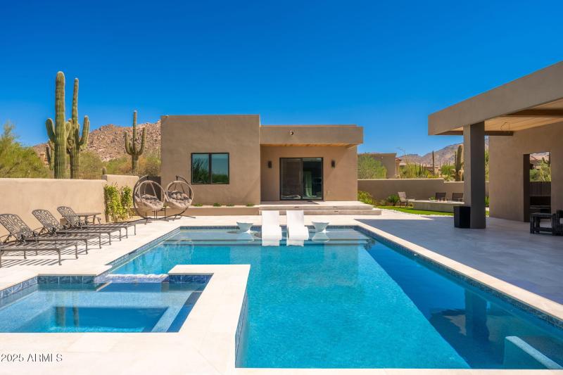 10160 E Saddle Horn Trl