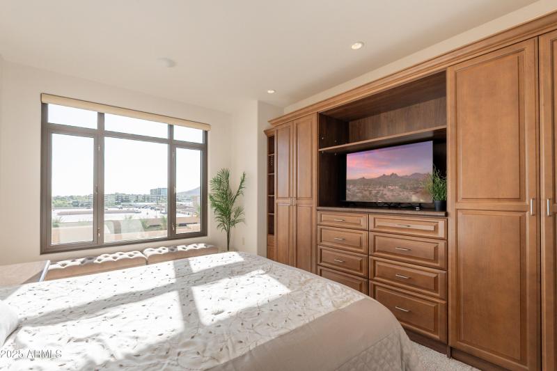 Custom Built-in Cabinetry