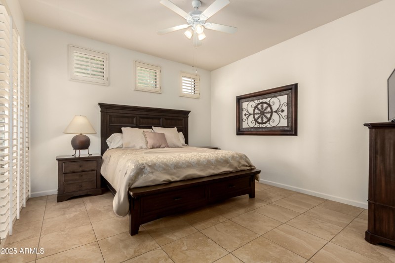 15 - Hayden 8270 #1030