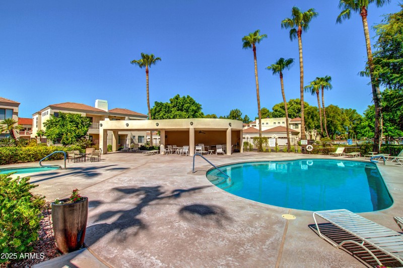 33 - Hayden 8270 #1030