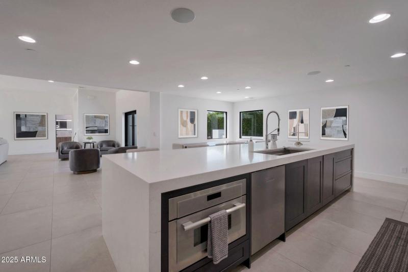 9027N82ndSt_WS_kitchen3 (23)