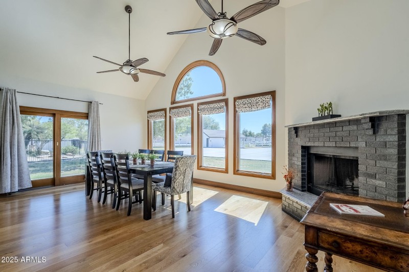 156-web-or-mls-Pony-2 (3)