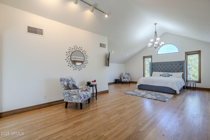 175-web-or-mls-Pony-21 (3)