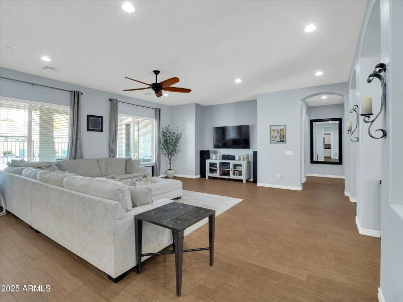 009-21930 E Tierra Grande Court-9