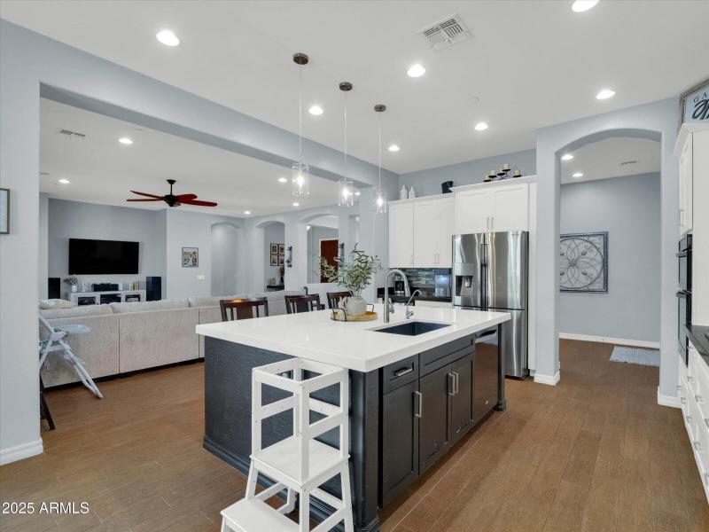 018-21930 E Tierra Grande Court-18