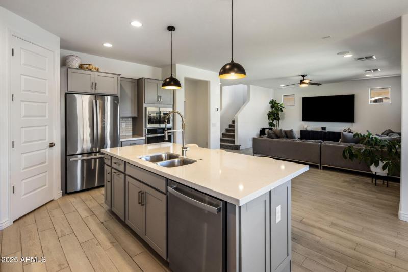 14-web-or-mls-D46A6691 copy