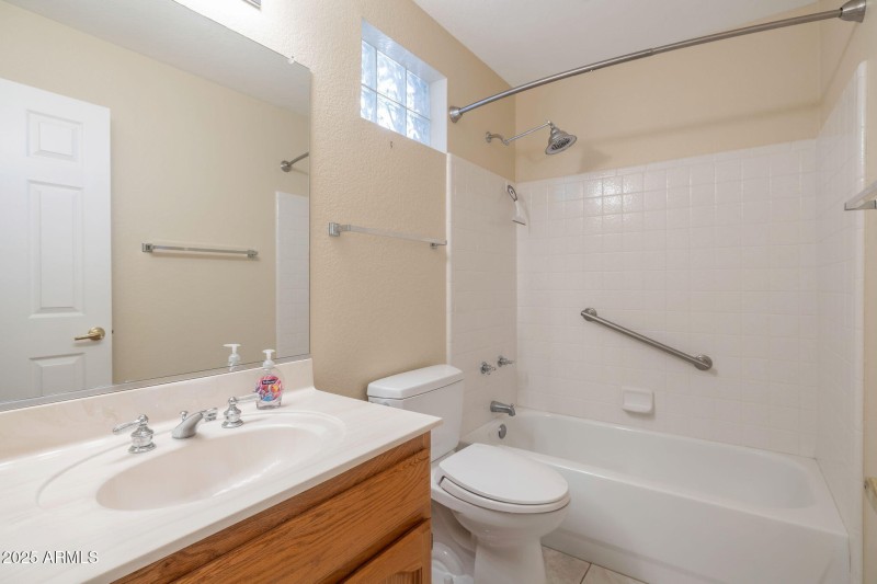 18-web-or-mls-Qp-5174