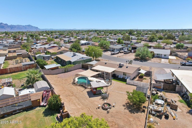 43-web-or-mls-E Duncan St-S2509-043