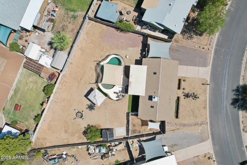 44-web-or-mls-E Duncan St-S2509-044