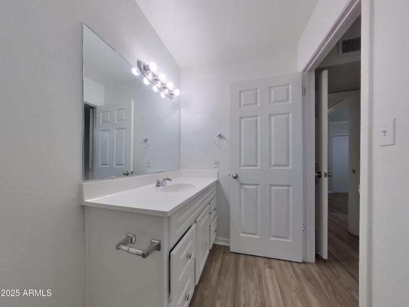 6_pc_jJJzRScnU8_GHsbjamfKa_layout_0