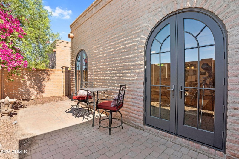 Al Fresco Dinning Back Patio