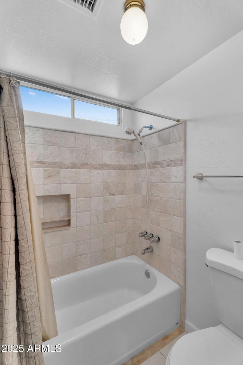 1138 E KALER DR, Phoenix