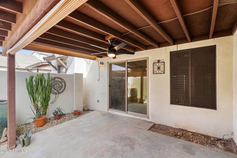 1138 E KALER DR, Phoenix