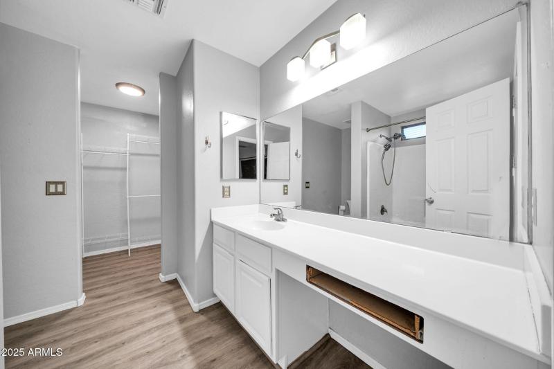 Primary bath