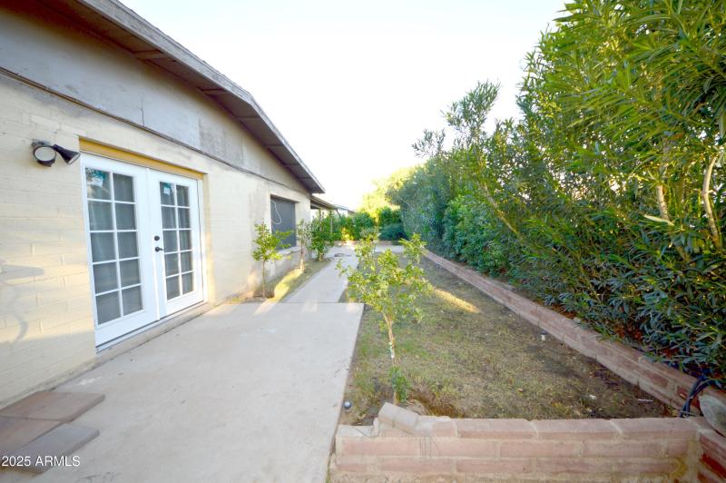 Backyard Primary Bedroom Side