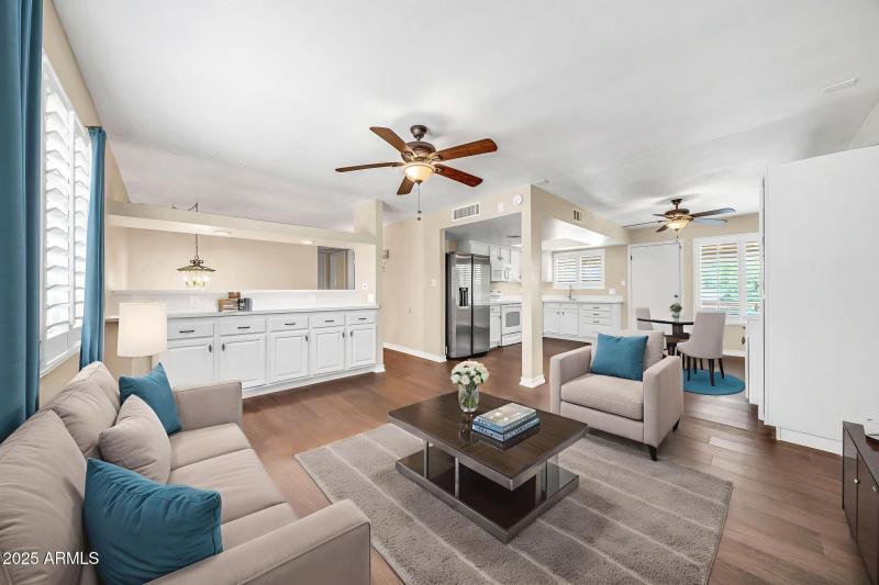 3821-W-Danbury-Dr-9 VS option 1