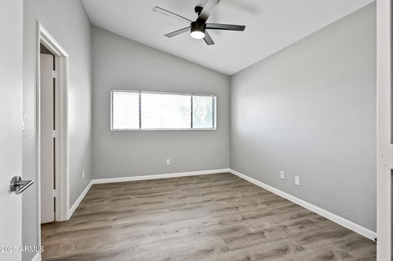 17-6480N82S210-ocupix