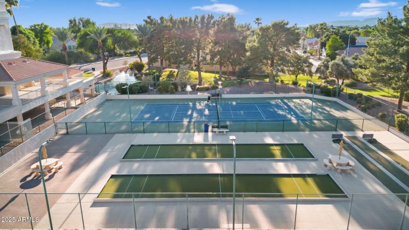 043_93-web-or-mls-dji_0996_987