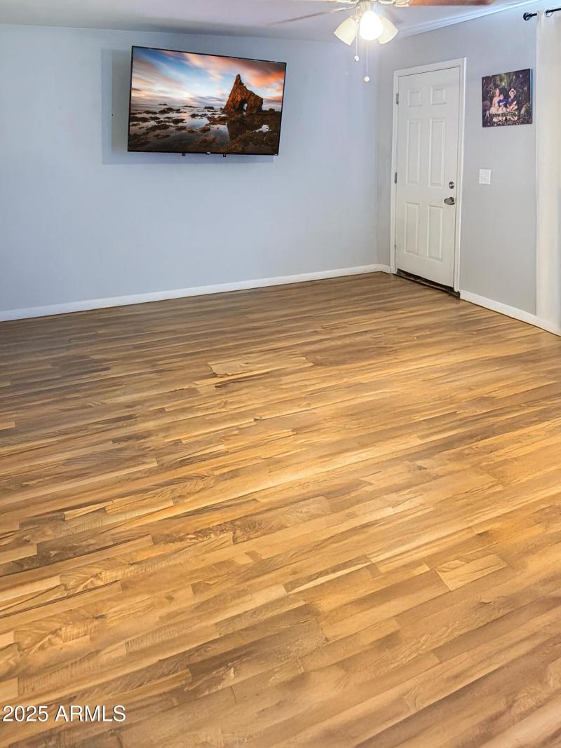 312 Fourth st living room