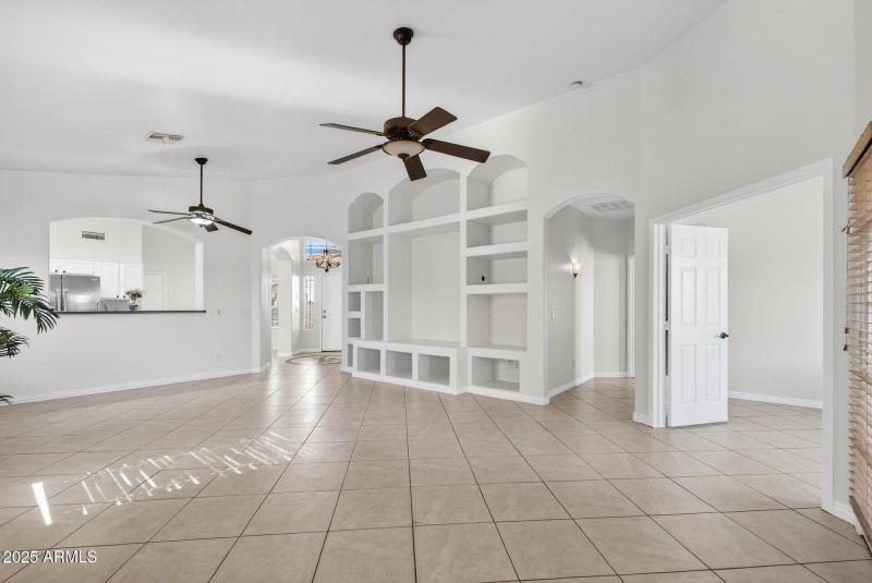 18_11016_W_Almeria18_mls