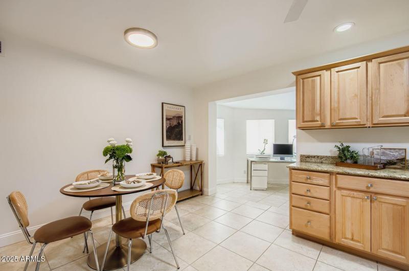 4730 N 76th Pl - Web Quality - 005 - 08