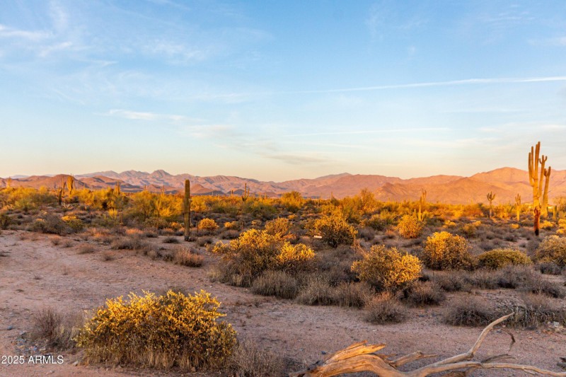 2 Acres and Stunning Views