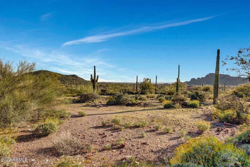 30_3750_South_Blackhawk_Road__030_mls