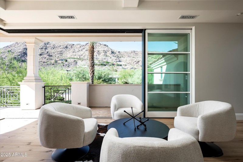 Bar/Game Room/Lounge